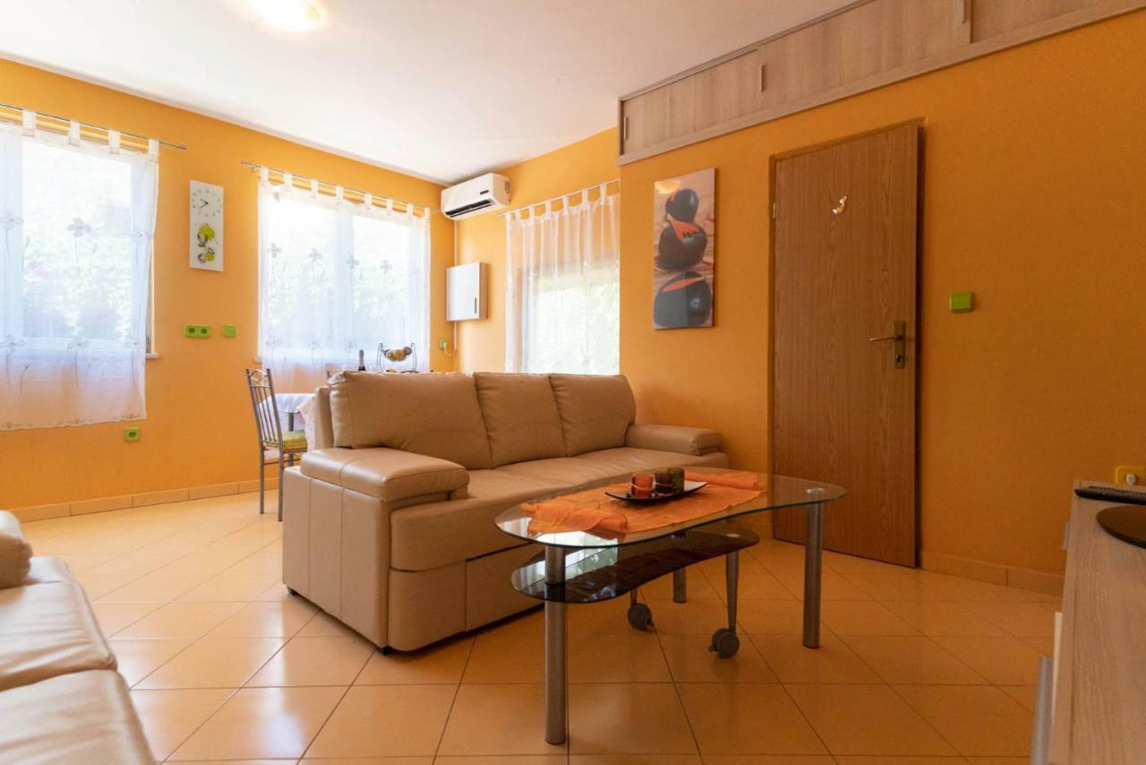 Apartment Limun Ližnjan Εξωτερικό φωτογραφία